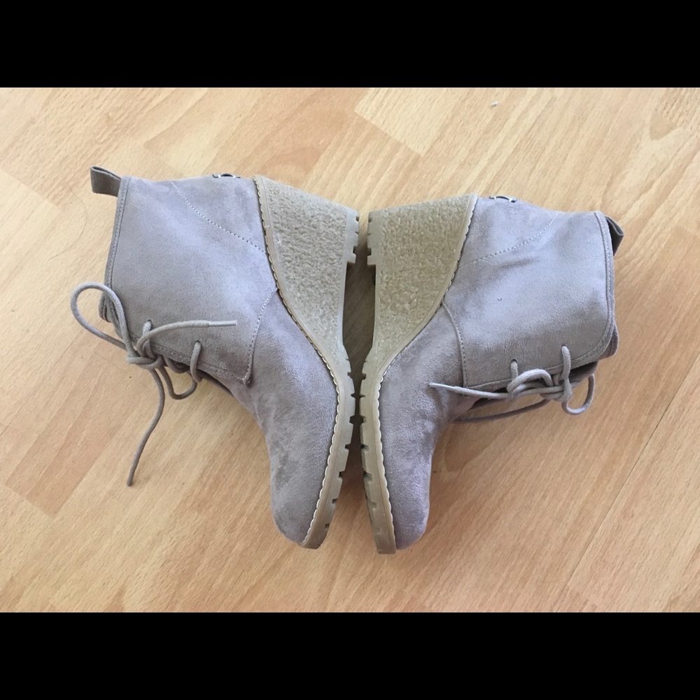 Bass booties